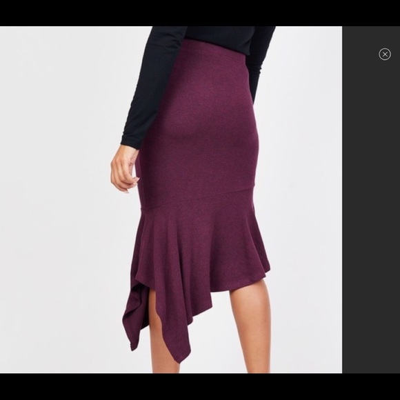 Summer & Sage || Asymmetrical Sweater Skirt - Picture 8 of 8